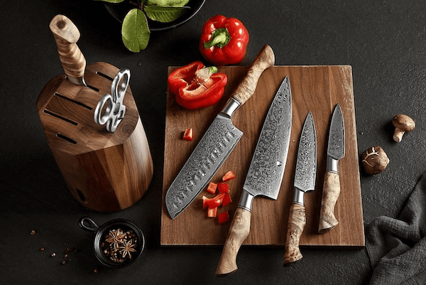 sada-nozu-se-stojanem